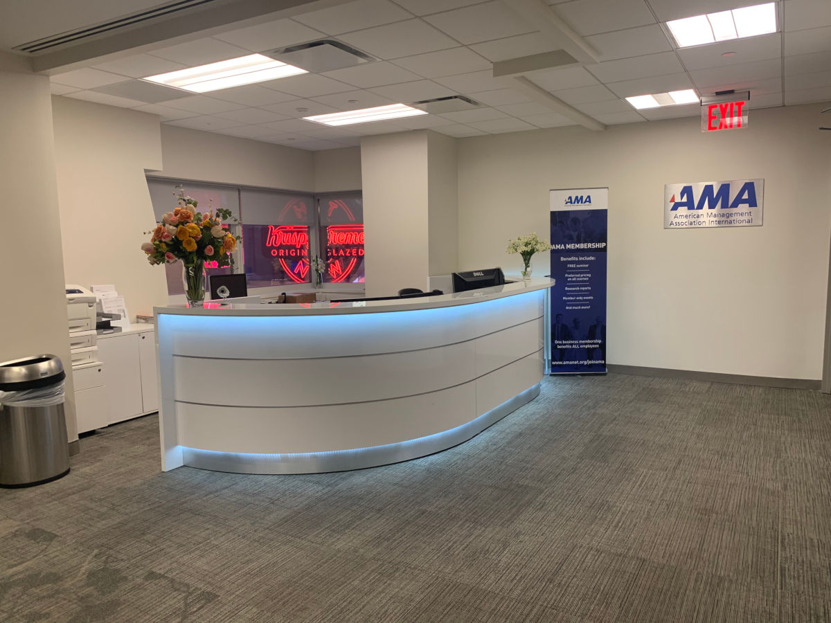 Customer Service Desk